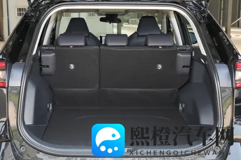 广汽丰田威兰达深度体验：家用 SUV 的刚需之选，短板也得认-2