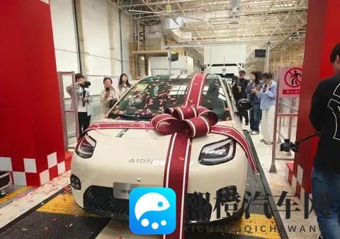 被部长蹂躏的漂亮人妻:部长滥用职权,美娇妻身心受尽折磨-2