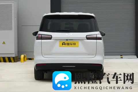 10万级家用MPV选车难?五菱星光730 PHEV用这几点,戳中多口之家-3