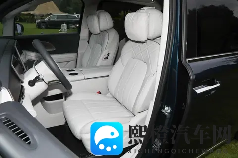 试驾26款岚图梦想家:鸿蒙座舱5+乾崑ADS 4+5C超充,实力如何?-2