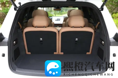 重新定义家庭SUV！乐道L90为何成为绕不开的车型？-3