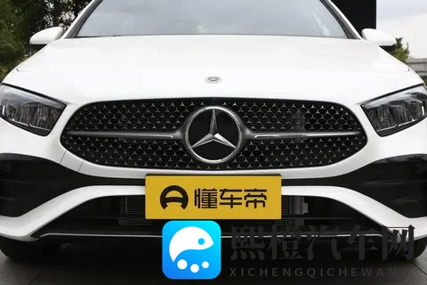 奔驰 A 级 A 180 L 和 A 200 L 时尚型怎么选 多方面对比给答案-3