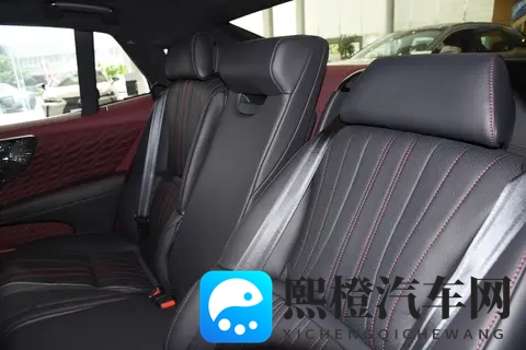 雷克萨斯 LS 2024 款全系车型深度解析：如何选择最适合你的版本？-3