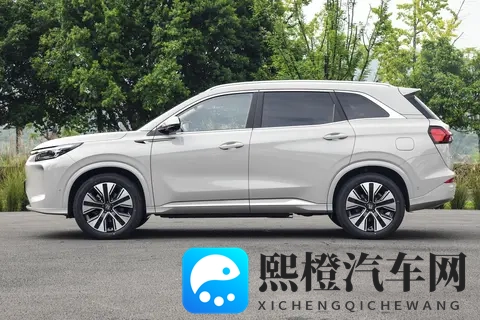 230km 超长续航，电混电动四驱，试驾蓝电 E5 PLUS-1