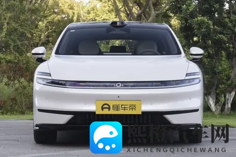 长安启源A06:15万级别纯电车型,续航持久 ,配置丰富-1