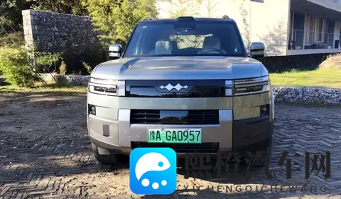 既有越野车的硬派，也有家用车的细腻，试驾方程豹钛7-3