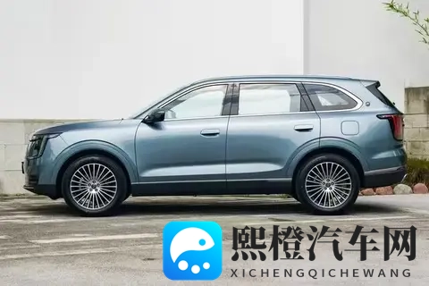 10万级七座SUV，轴距2820mm，配CDC电磁悬架，捷途X70L-1