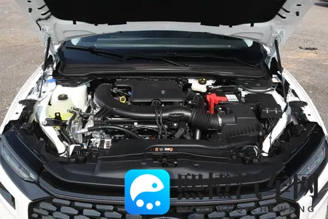 15万预算想买合资家轿?这款B级车,轴距2945mm,蒙迪欧值得推荐-2