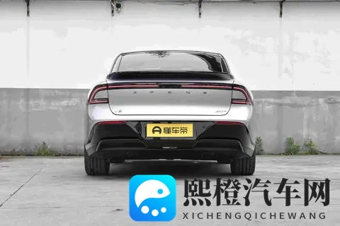 小鹏P7+增程版来了,用户却说它不像是油电混,更像智能车升级款-3