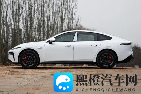 限时1399万起 东风奕派eπ007+上市 标配激光雷达和8295P芯片-3