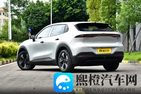 火到国外的国产纯电SUV,9月卖13163台,深蓝S05实力到底如何?-2