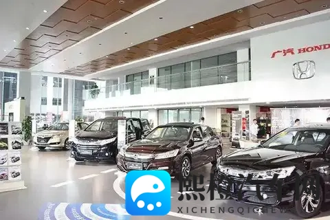 今明两年车市将迎何种变局?这四大趋势暗藏玄机!-1