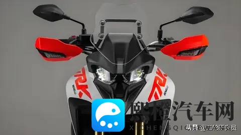 TRK 902X vs 602X！贝纳利双车对决，谁才是摩友心中的探险之王？-1