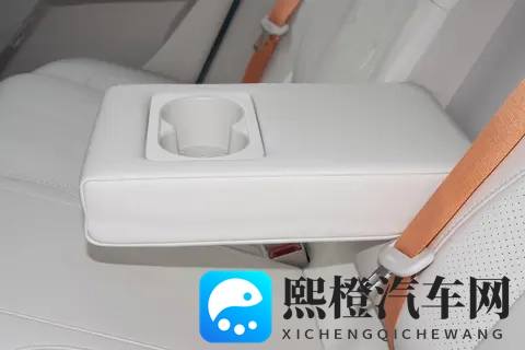 15 万级轿跑新选择：好看又好开，eπ 007+ 不是来打酱油的-1