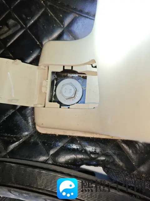 23年别克GL8陆尊,准新一手车,258万宜商宜家?-3