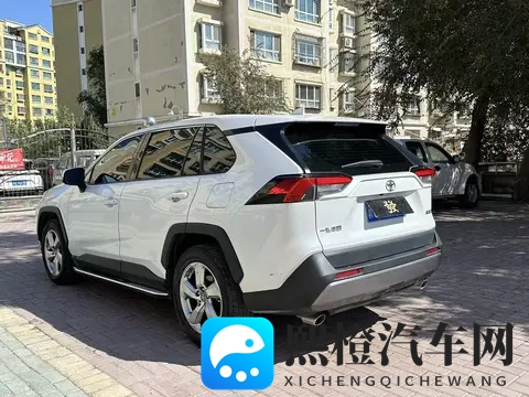 10万多拿下丰田RAV4荣放，家用代步靠谱之选？-1