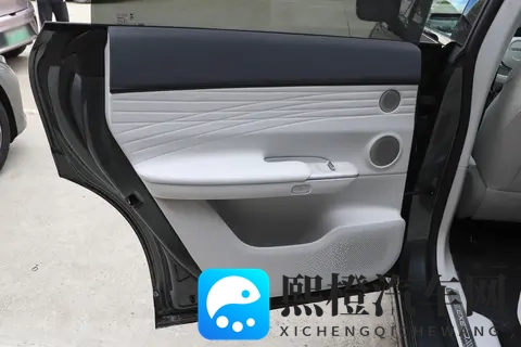 2025款星纪元ET增程+纯电 猎鹰辅助驾驶+飞鱼底盘 11月又有专属权益-2