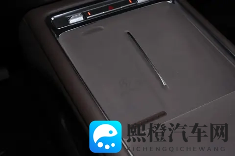 家用选车，追求性价比？这款10万级插混MPV值得一看！-2