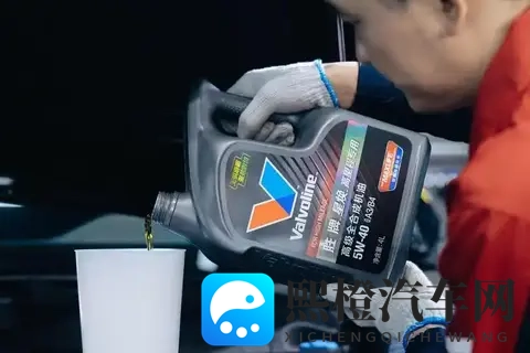 1年只行驶2000公里，可以2年换一次机油吗？修理工告诉你答案-2