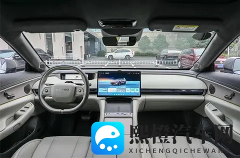 20 万 级纯电轿车选 购攻略：星途星纪元ES如何做到入门即满 配-2