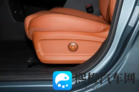 母婴级座舱 + 08 秒语音！捷途 X70L 太懂家庭用车了-1