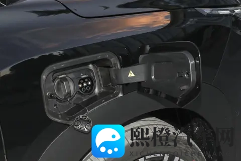 家用新能源SUV新选择!广汽埃安i60店内体验,不虚标不浮夸-2