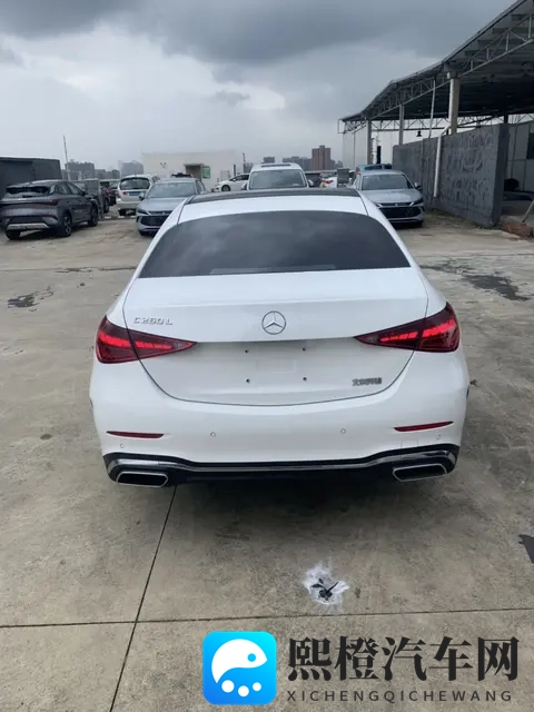 22款奔驰C级，表显45万公里，20多万圆你奔驰梦？-3