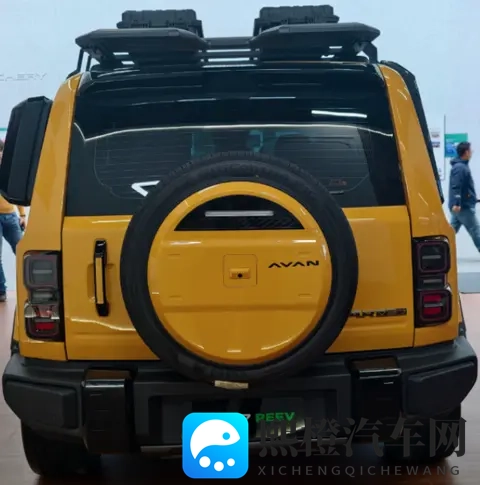 奇瑞一“大号SUV”来了，长得像路虎卫士+混动引擎，走平价路线-3