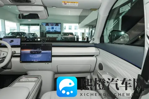 星纪元ET11月又有新动作,降价+增配,谁还说它不香?-1