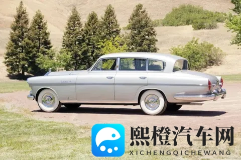 带镀金马桶的劳斯莱斯？126万欧元成交的定制传奇-1