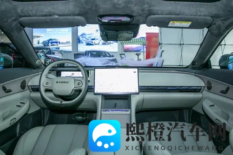 纯电轿车新选择：2025 款星纪元 ES 纯电版 Max 城区辅助驾驶深度体验-3