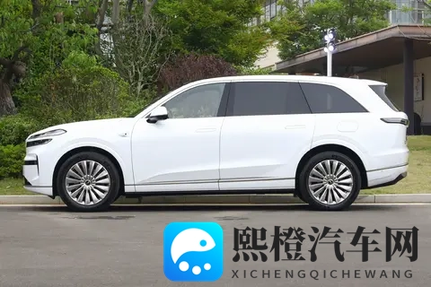 纯电大三排SUV新选择 57米转弯半径+行云底盘,乐道L90以真香吗?-3