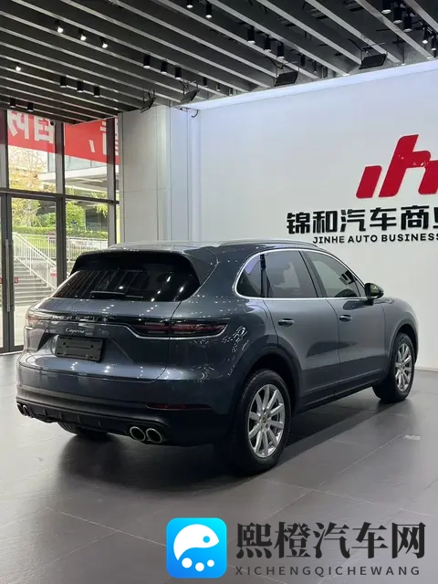 36万拿下蓝色保时捷卡宴，圆你一个豪车梦！-3