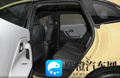 1058万起，零跑Lafa5正式预售，Ultra版继续保持神秘-3