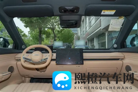 2025款星纪元ET增程版 Pro高速辅助驾驶：实用与科技的平衡之选-2