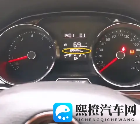 跑了六万五千公里的大众宝来,车速一上50就像开船,怎么回事?-3