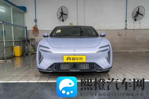 年轻人喜欢的豪华SUV!颜值、安全和智能上都超预期,这款车如何-1