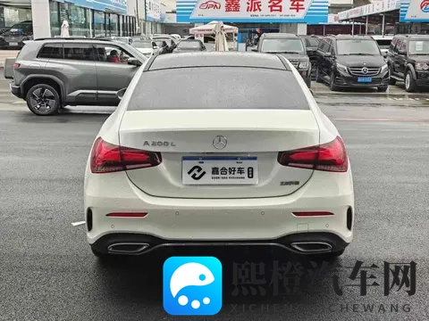 13万多拿下奔驰A级,22年一手车,都市代步精致之选?-3