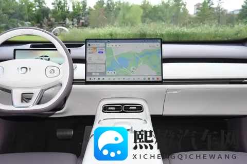 长安启源A06:15万级新能源家轿,能否满足全家出行需求?-2