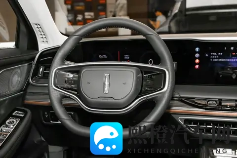 林肯Z配置差异化分析,混动、纯燃油具体该怎么选?-2