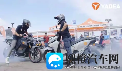 雅迪Velax炸场米兰！20分钟快充+105km续航-3