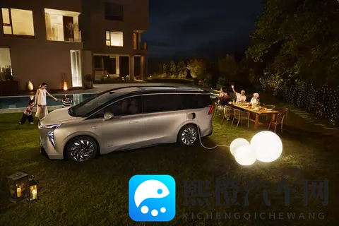 采用贯穿式三联屏设计,别克至境世家内饰官图发布-2