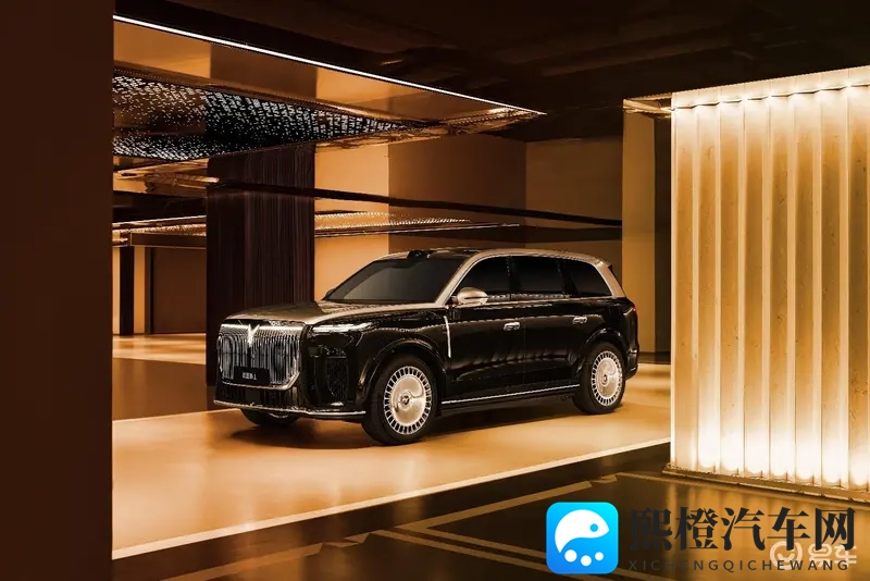 54城100家店同步上新!岚图泰山展车提前到店-1