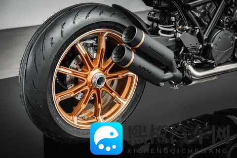 摩托圈劳斯莱斯出新作,1400R能否复制2分钟售罄神话?-2