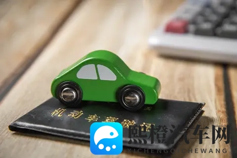 JuliaAnn   大战黑人：未来科技VS奢华经典：电驱VS油电，谁才是汽车新王？-3