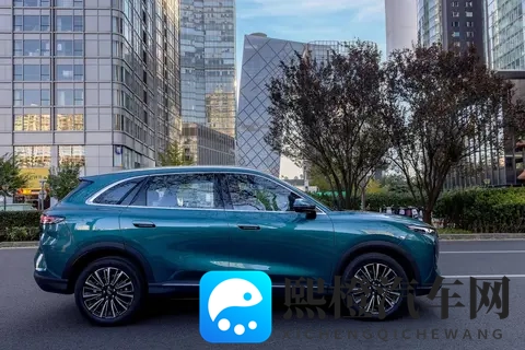 限时929万起,第五代奇瑞瑞虎8上市!两套前脸_内饰造型,配大屏-1