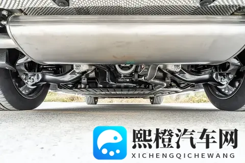 同价位比表现突出,采用800V平台,26款岚图梦想家咋样?-1