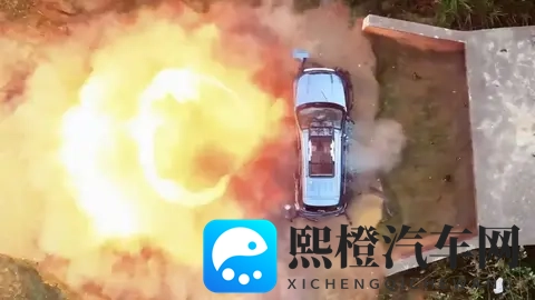 从抗TNT到撞护栏，“极限营销”翻车，车圈该踩刹车了-2