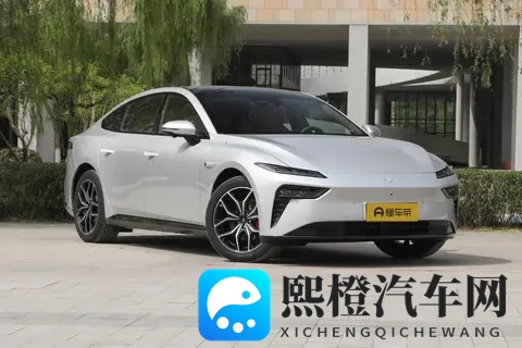 预售1499万元起,增程版与纯电版都有,奕派科技新轿车来了-1