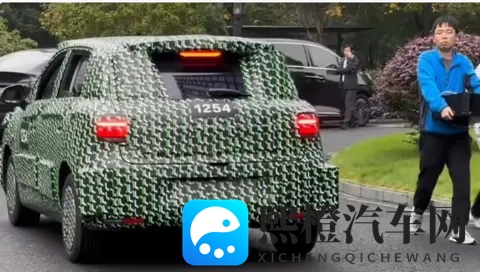 零跑A10曝光!疑似T03接班人,小车市场又要开卷了?-3